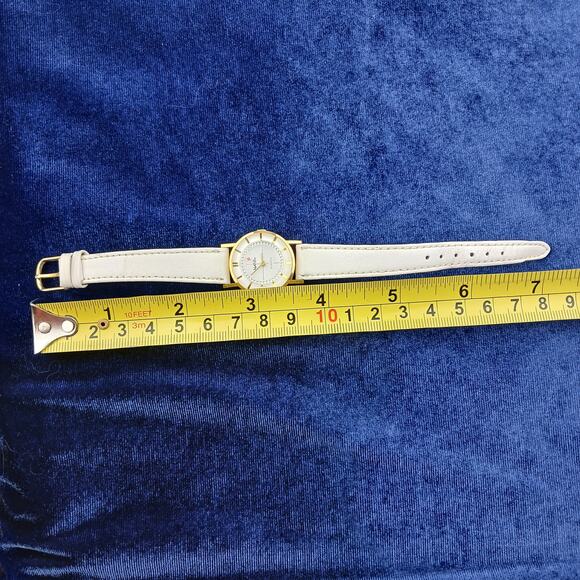 Hana Quartz Ladies Analog Wrist Watch white band numberless face needs battery - Picture 8 of 9